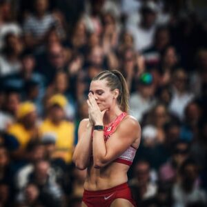 Alysha Newman - Content Creator | OnlyNews